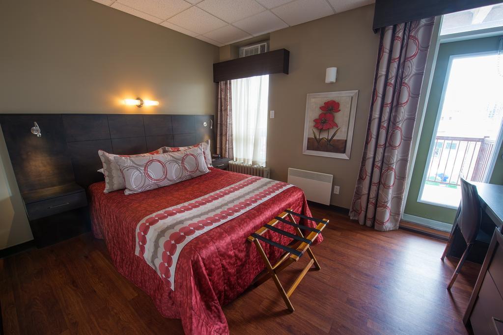 Hotel Du Fjord Chicoutimi Szoba fotó