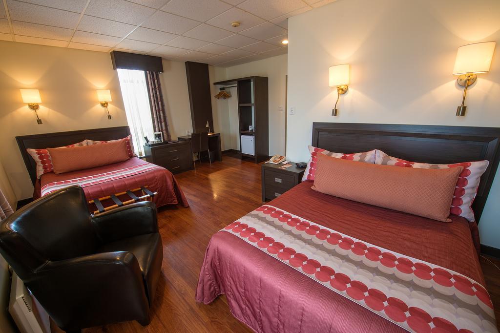 Hotel Du Fjord Chicoutimi Kültér fotó