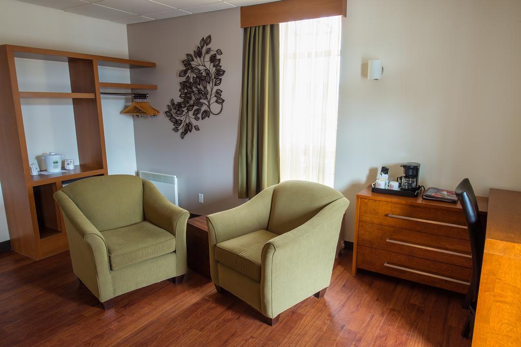 Hotel Du Fjord Chicoutimi Szoba fotó