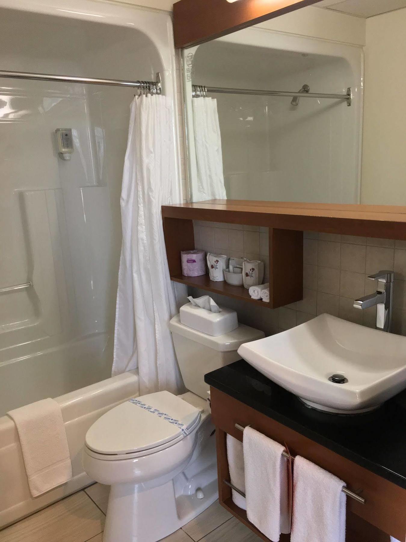 Hotel Du Fjord Chicoutimi Kültér fotó