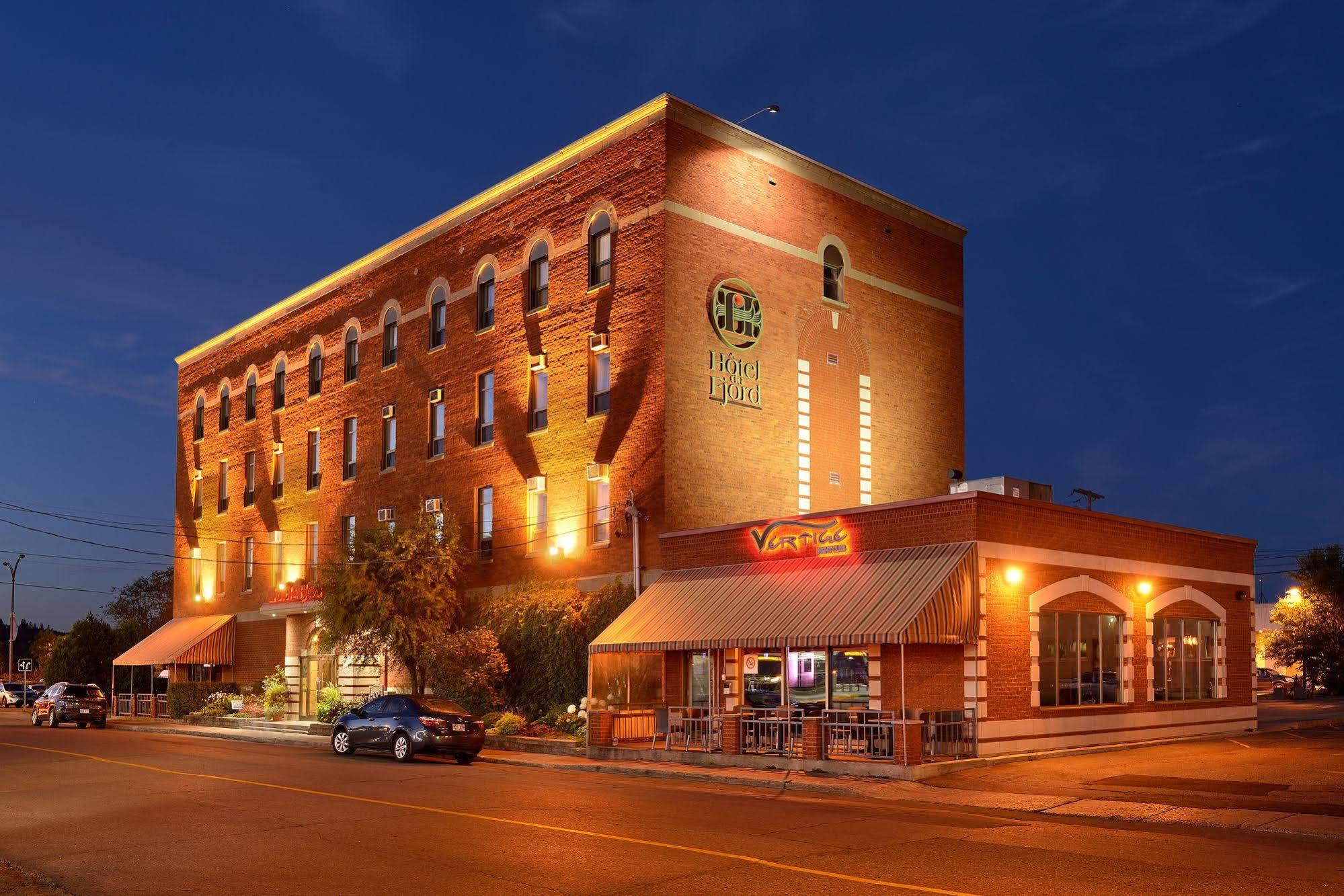 Hotel Du Fjord Chicoutimi Kültér fotó