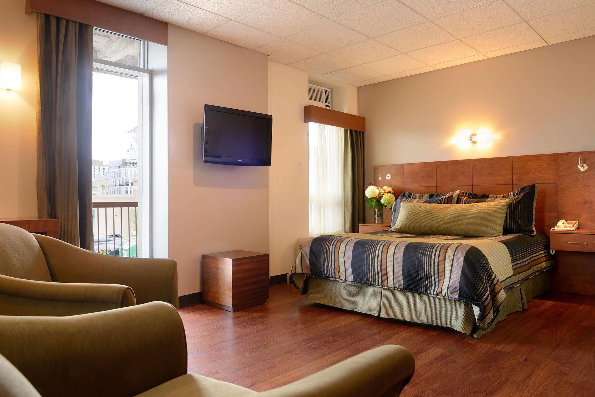 Hotel Du Fjord Chicoutimi Kültér fotó