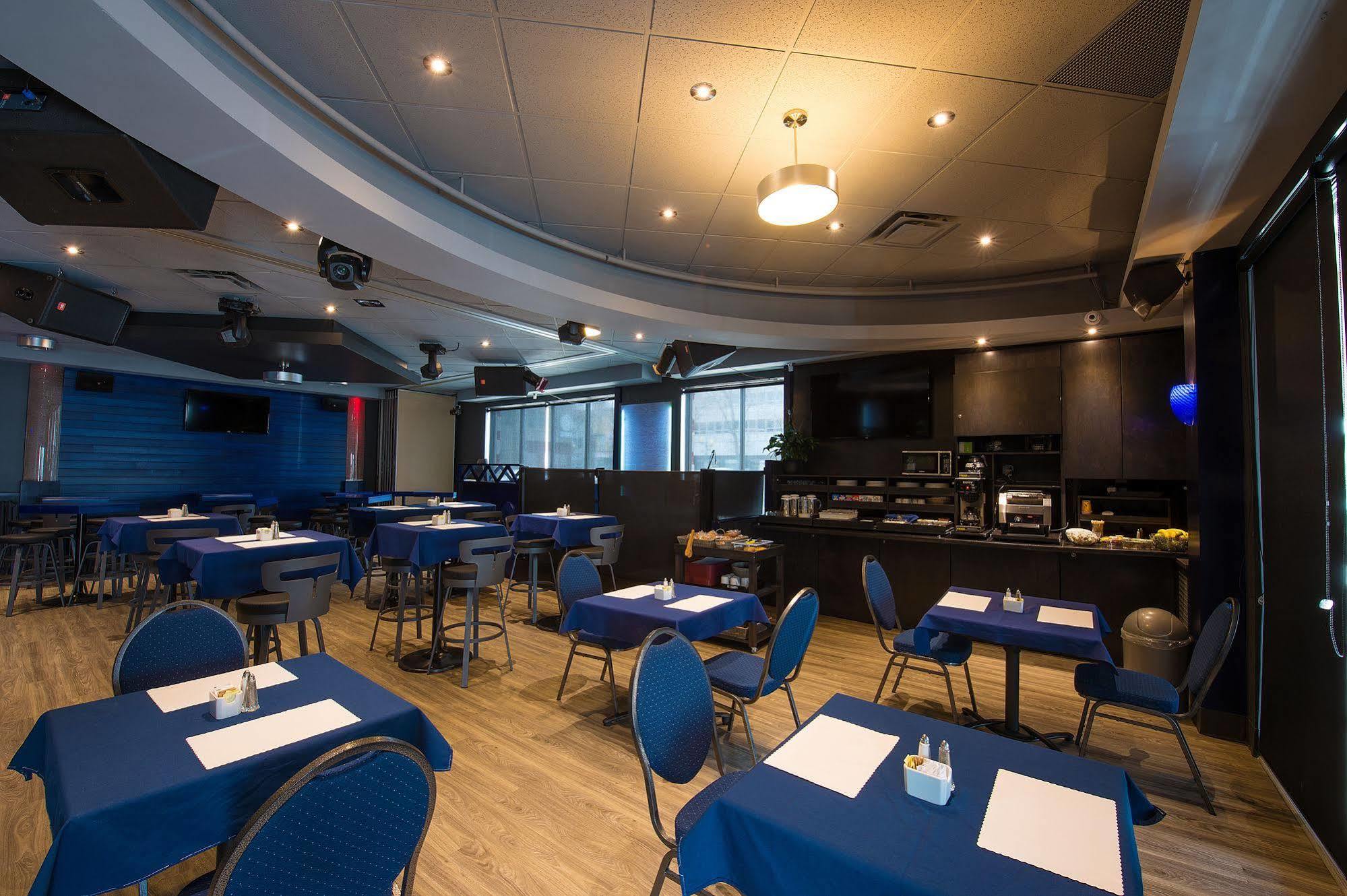 Hotel Du Fjord Chicoutimi Kültér fotó